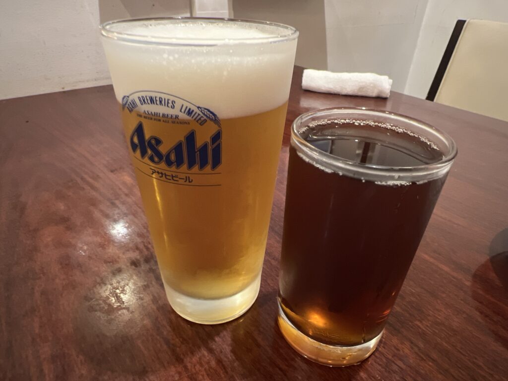 横浜中華街廣東飯店（カントンハンテン）生ビール写真