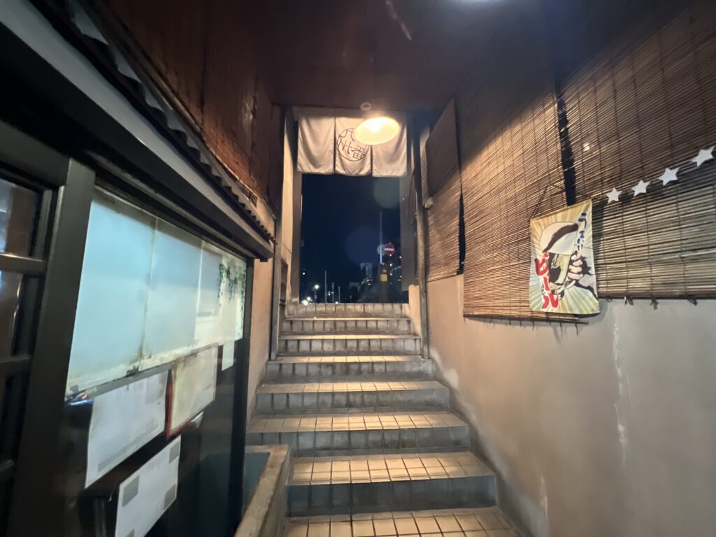 九州一番登戸店階段